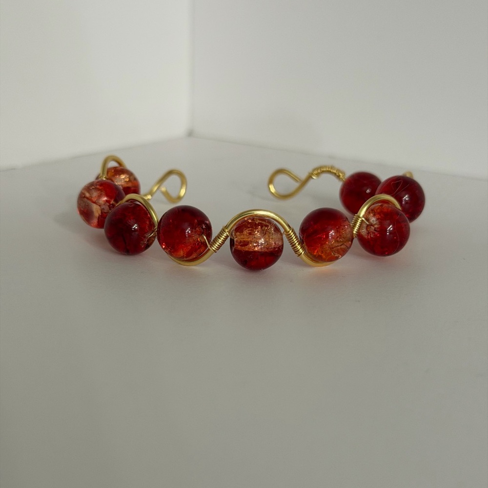 Elegant Gold and Red Beaded Bracelet